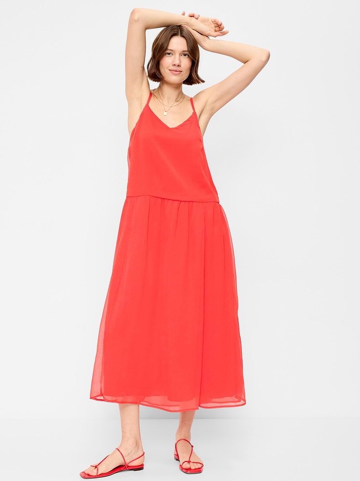L'image numéro 1 présente Robe longue en chiffon à taille tombante