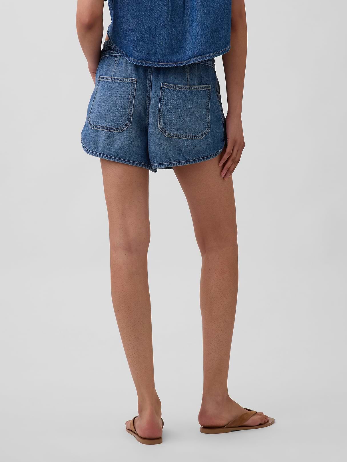 Mid Rise UltraSoft Denim Easy Dolphin Shorts | Gap