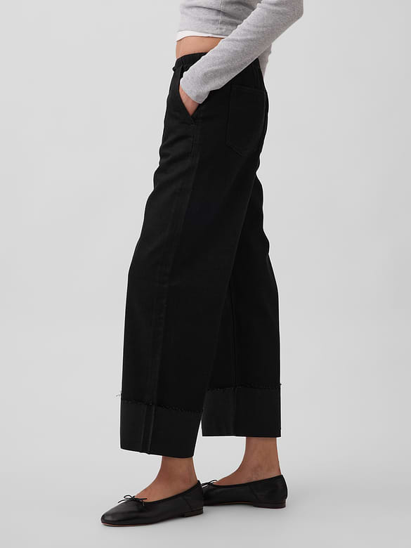 Low Rise UltraSoft Easy '90s Loose Crop Jeans