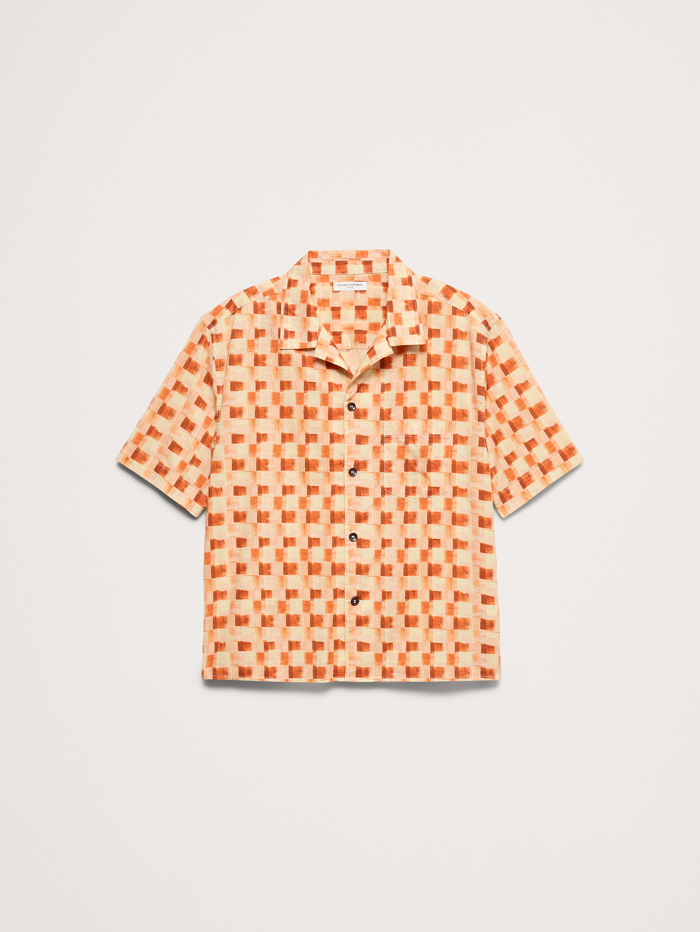 L'image numéro 4 présente Chemise de vacances décontractée en coton flammé