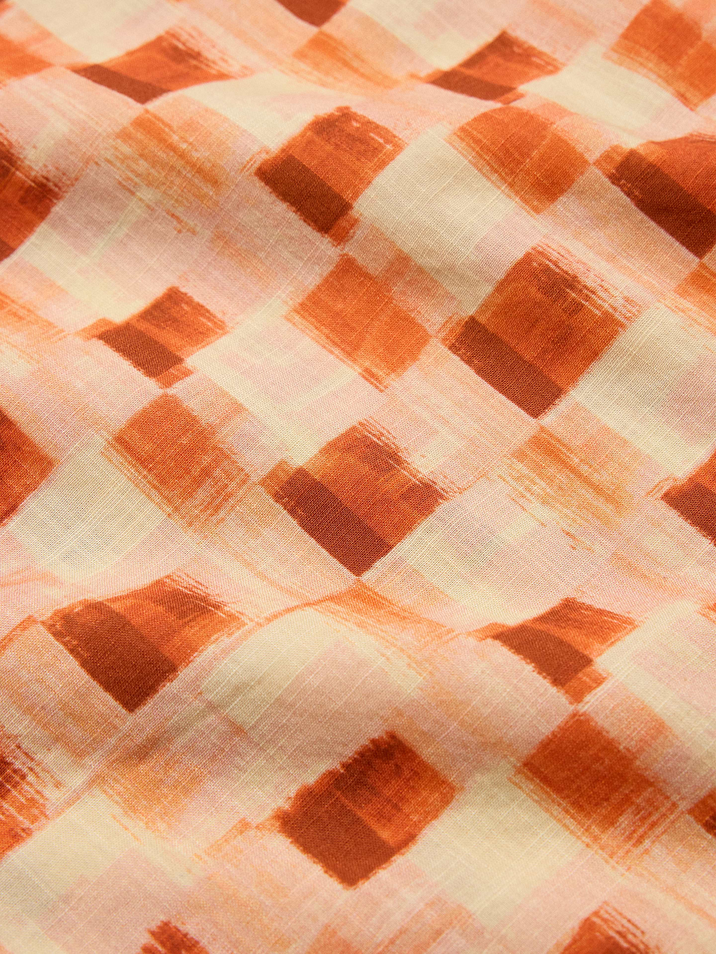 L'image numéro 5 présente Chemise de vacances décontractée en coton flammé