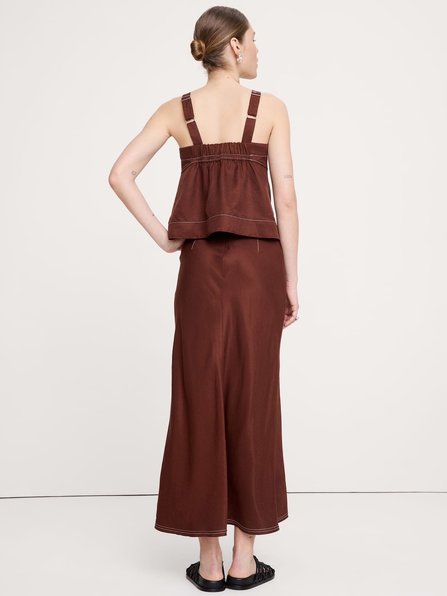 Image number 4 showing, Viscose-Linen Bias-Cut Maxi Skirt