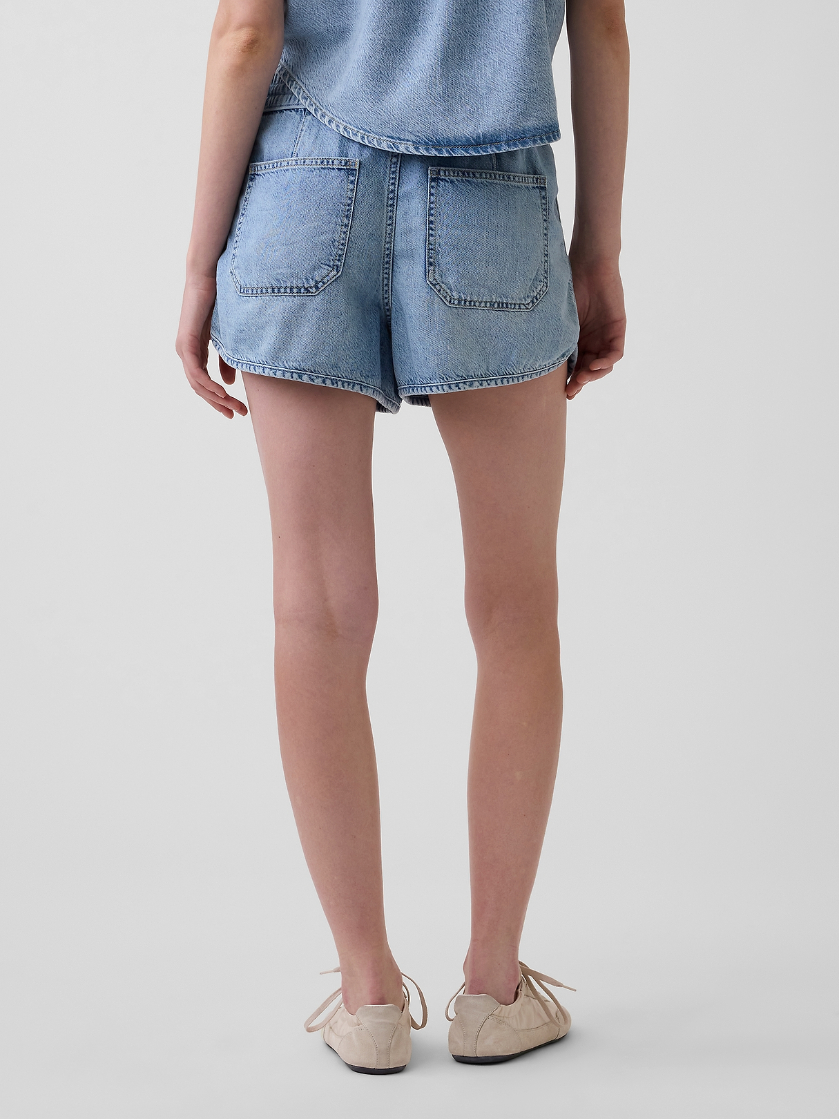 Mid Rise UltraSoft Denim Easy Dolphin Shorts | Gap