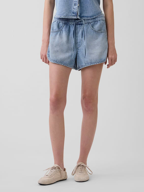 Mid Rise UltraSoft Denim Easy Dolphin Shorts