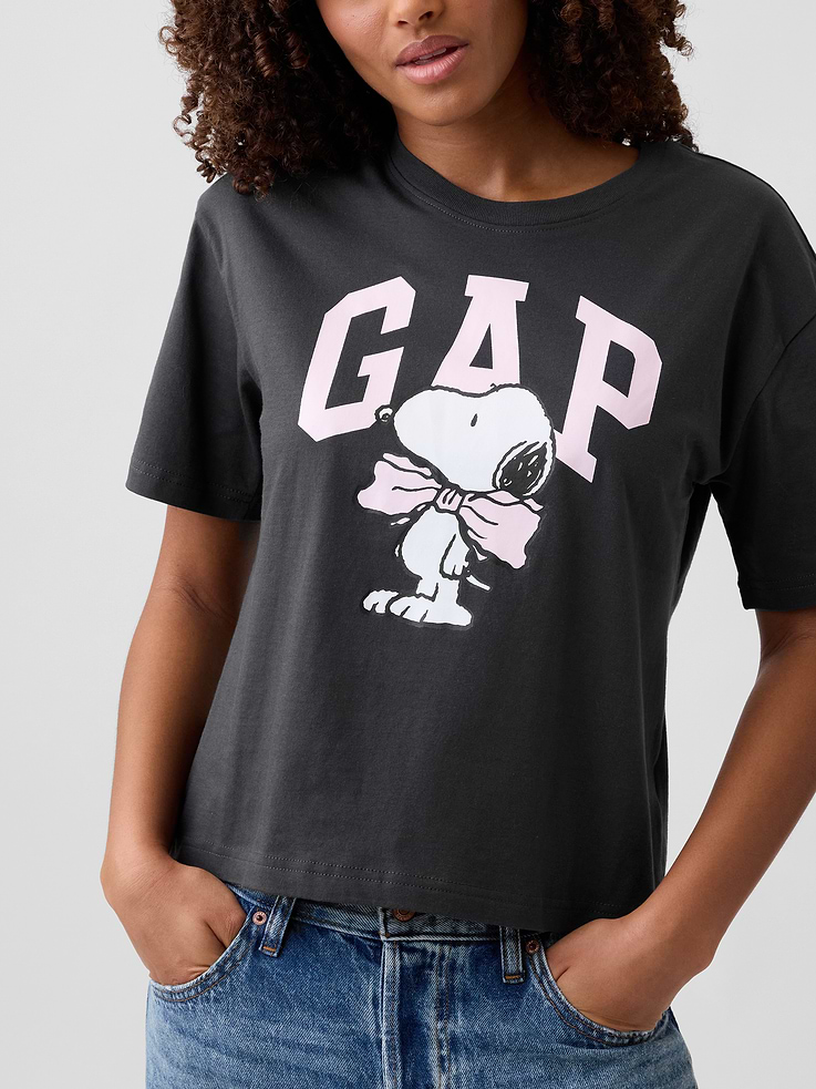 Image number 4 showing, Peanuts Oversized Gap Logo T-Shirt