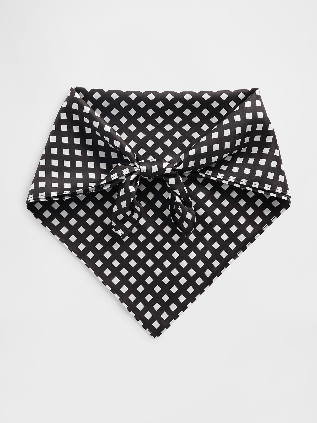 Image number 1 showing, 100% Silk Bandana
