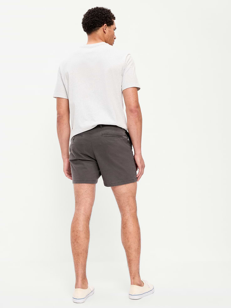 L'image numéro 3 présente Short Chino étroit Première nécessité à extensibilité intégrée, entrejambe de 5 cm
