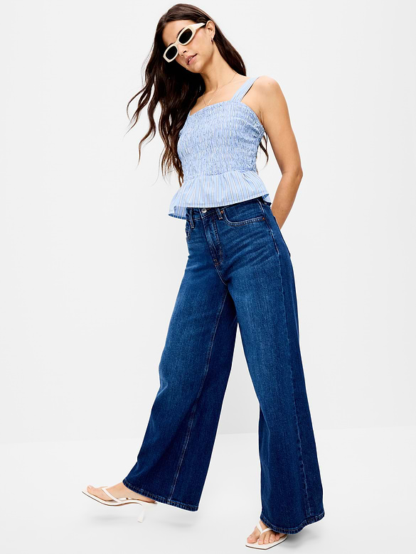 Camisole à smocks et à basque