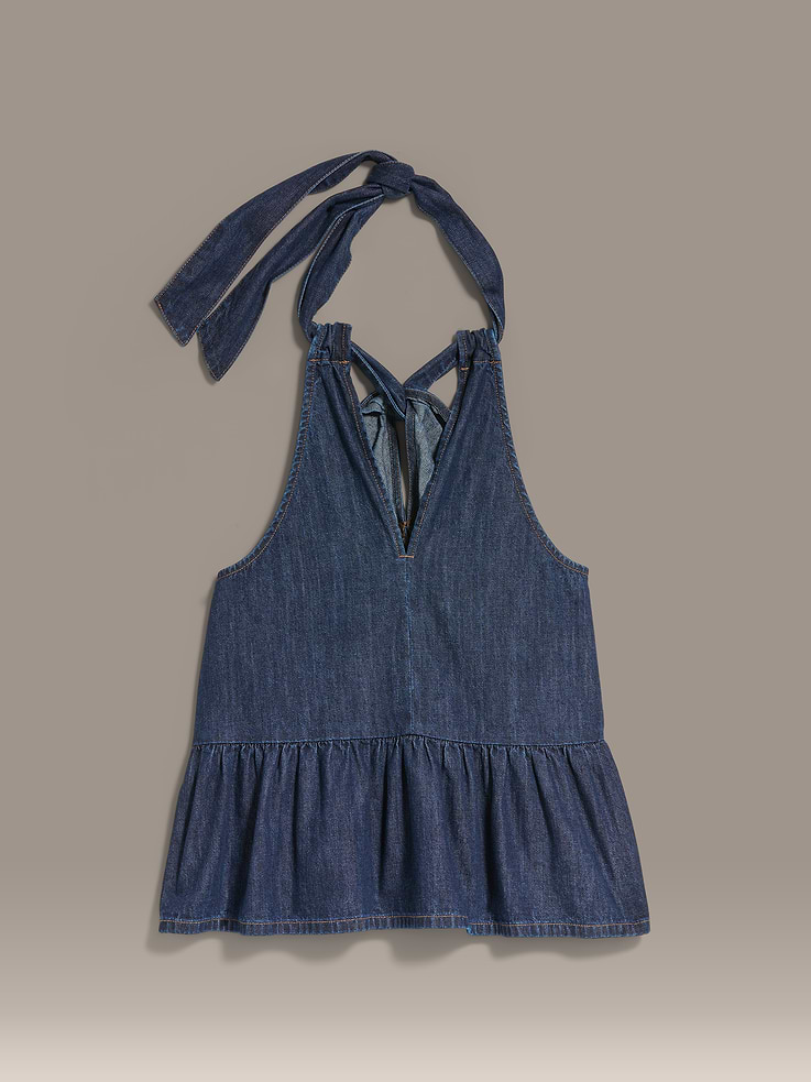 L'image numéro 5 présente Haut Bain de soleil à basque en denim Old Navy x Christopher John Rogers