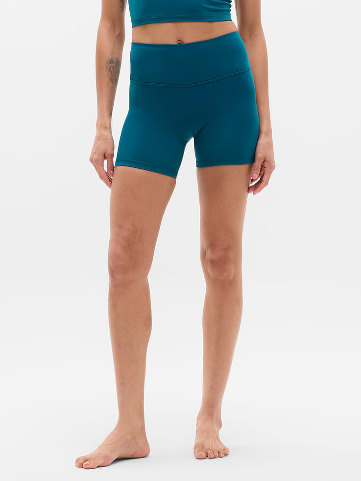 Image 1 of 6, FOR: Your yoga flow and sessions in the studio, FEEL: VitaFree fabric with enhanced LYCRA® fiber is our lightest-feel yoga fabric for a barely there, yet fully covered sensation, FAVE: Second-skin fabric stretches to your body and maintains its shape with an ultra-lightweight waistband for freedom of movement, Hidden, internal key/card pocket in waistband, No side seams for a distraction-free practice, Made with our innovative VitaFree fabric, our leggings/pants are designed for your ultimate distraction-free practice, For a more compressive sensation, we recommend our Salutation or Elation Tights, Product #883620