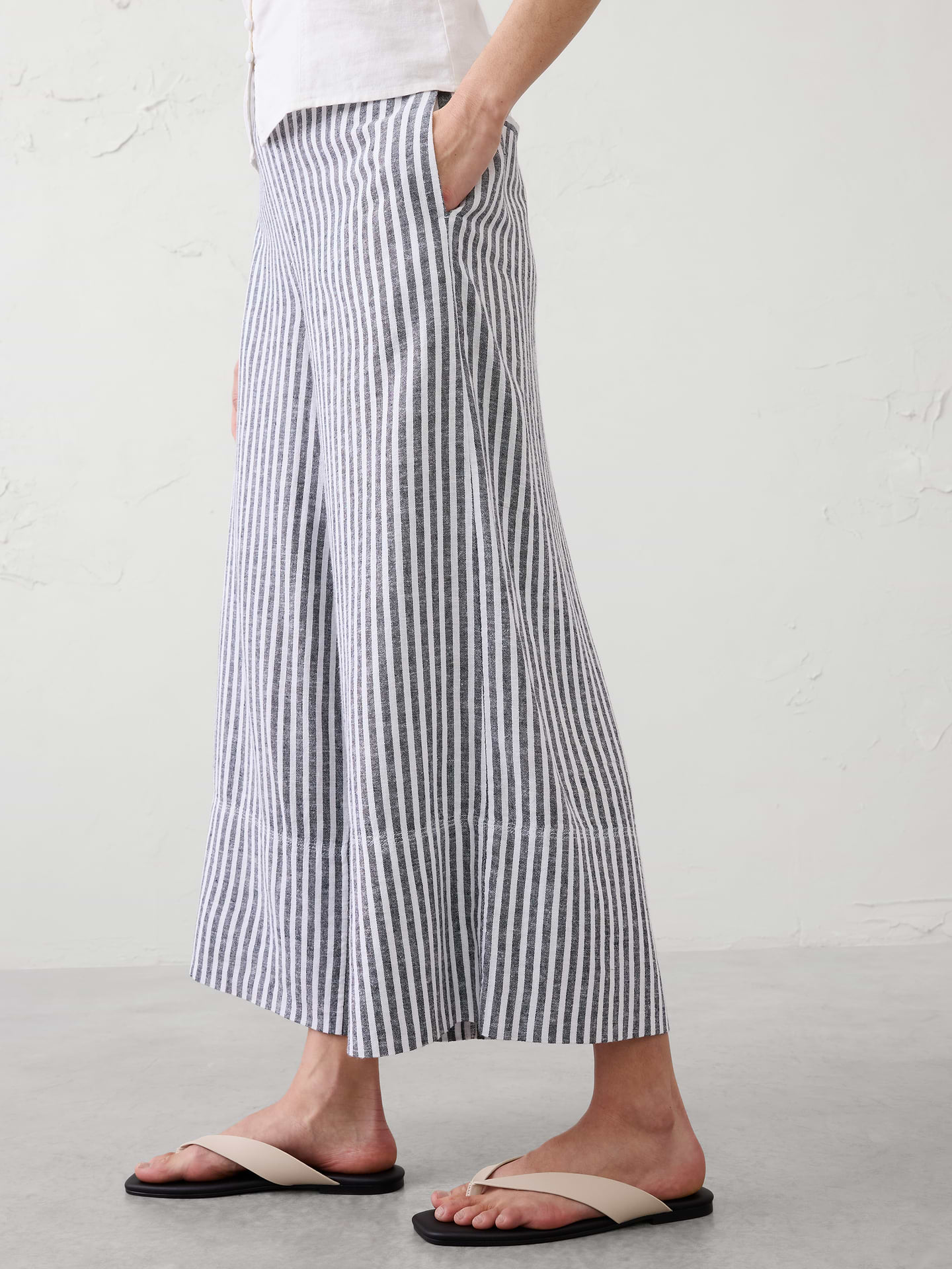 Image number 3 showing, Anyday Wide-Leg High-Rise Linen-Blend Cropped Pant