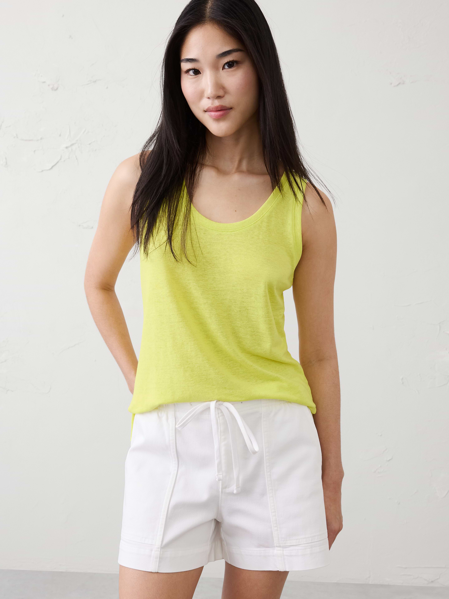 Image 1 of 4, LINEN-BLEND: This light and breathable fabric is a must for those warm days and styles effortlessly for all occasions., Scoop neck. Sleeveless., Straight hem with side slits., Made exclusively for Banana Republic Factory., Product #872876