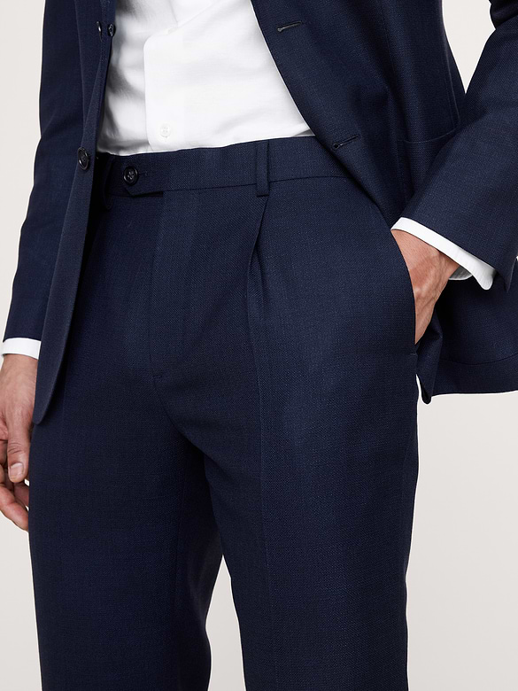 Pantalon de complet raffiné de coupe étroite en laine italienne respirante