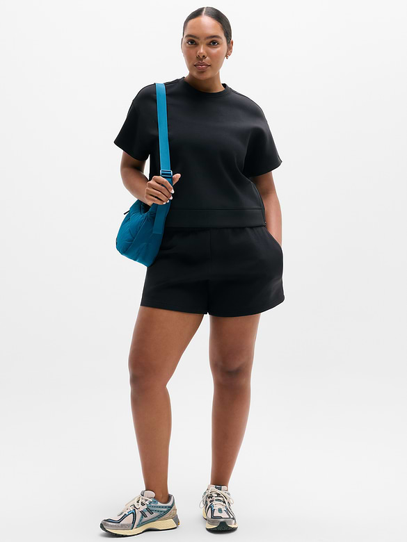 Form Knit Sweatshirt Tee