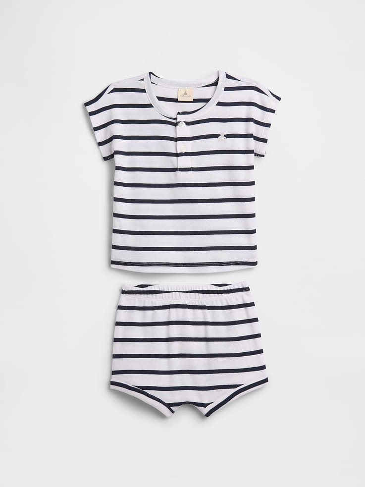 Image number 1 showing, Baby Two-Piece Graphic Outfit Set