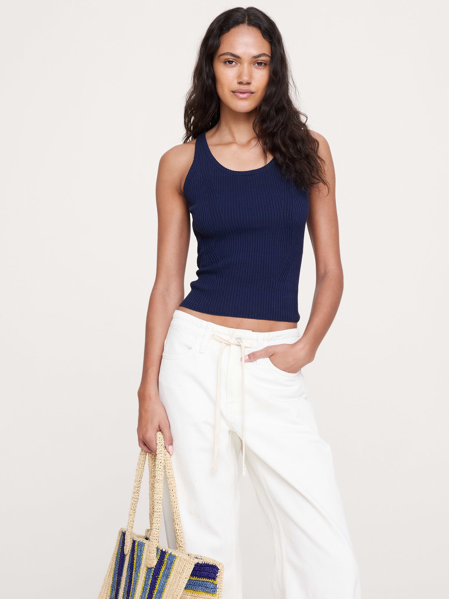 L'image numéro 1 présente Camisole en coton côtelée