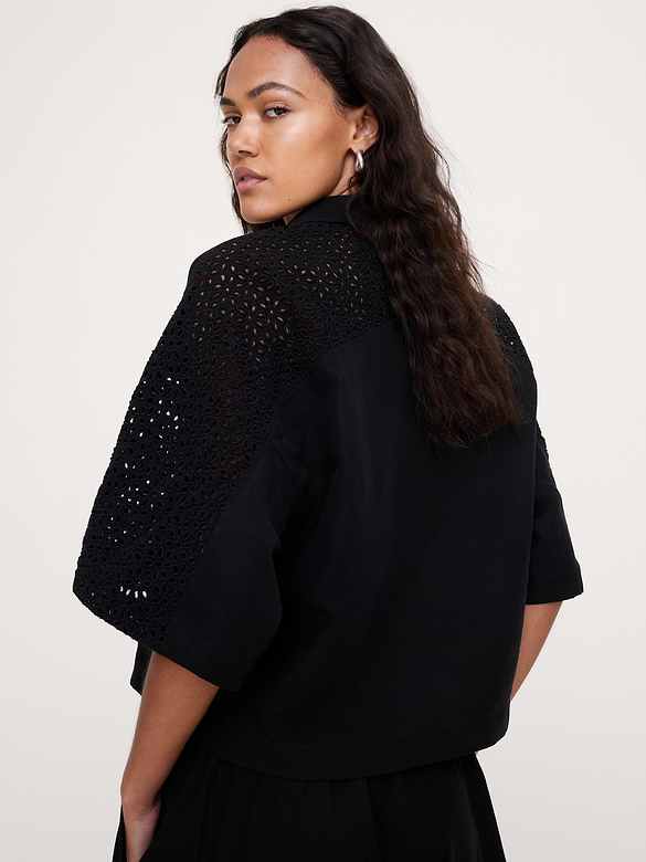 Chemisier droit longueur 3/4 à broderie anglaise en lin Tencel™