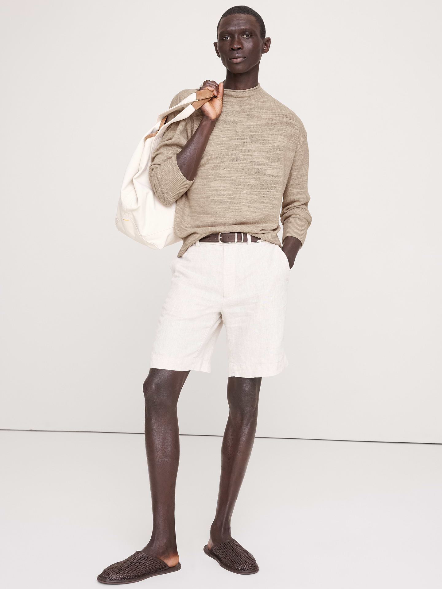 L'image numéro 1 présente Chandail à encolure roulée en tricot de mélange de coton flammé