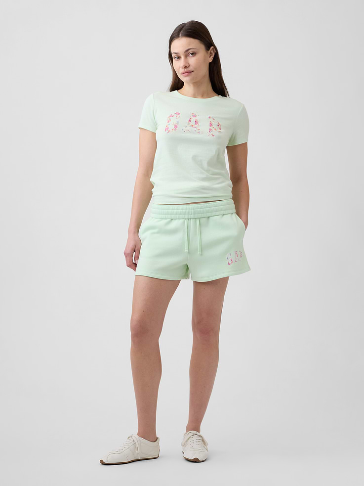 Image number 3 showing, Gap Logo T-Shirt