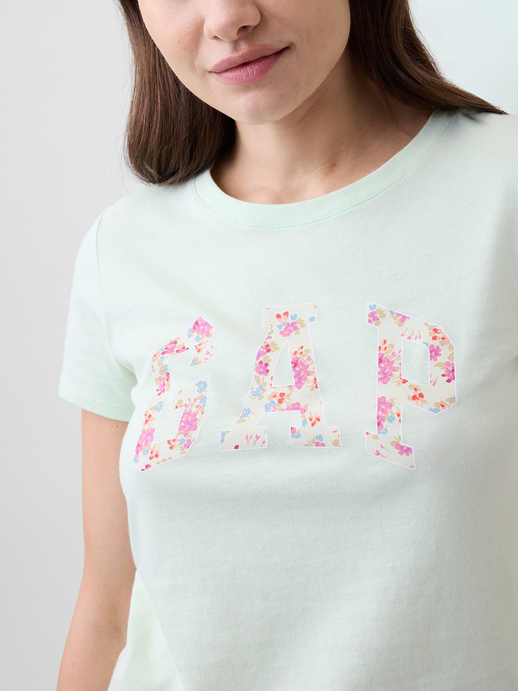 Image number 4 showing, Gap Logo T-Shirt