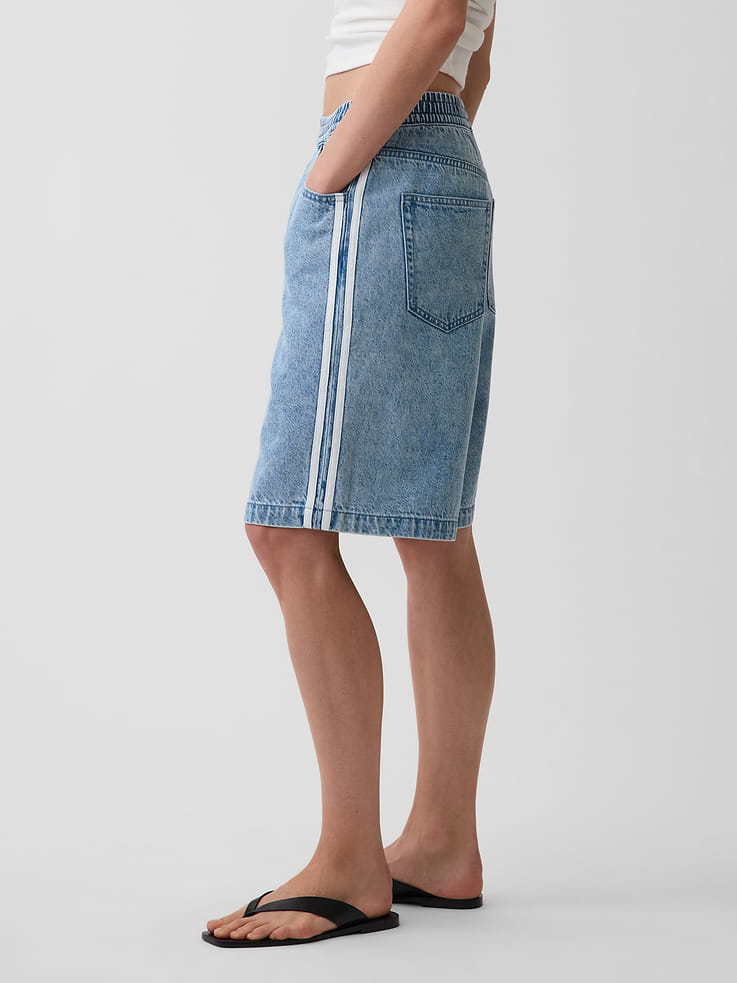 Image number 3 showing, 11" Mid Rise UltraSoft Easy Stripe Longline Denim Shorts