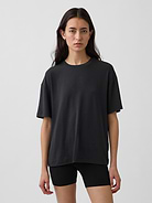 L'image numéro 1 présente T-shirt en tissu Gapfit respirant à coupe décontractée.