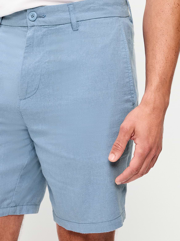 Short chino étroit en mélange de lin, entrejambe de 20 cm.