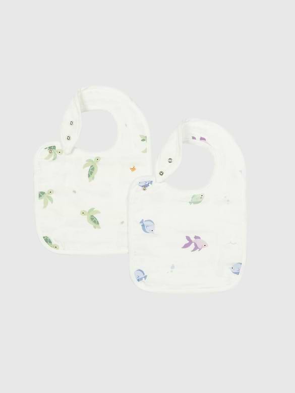Bamboo Little Turtle Bib Set