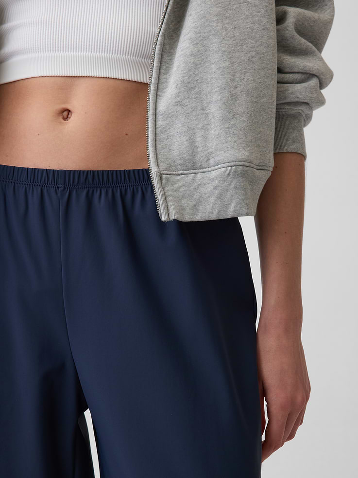 Image number 5 showing, GapFit Tech Low Rise Relaxed Easy Pants