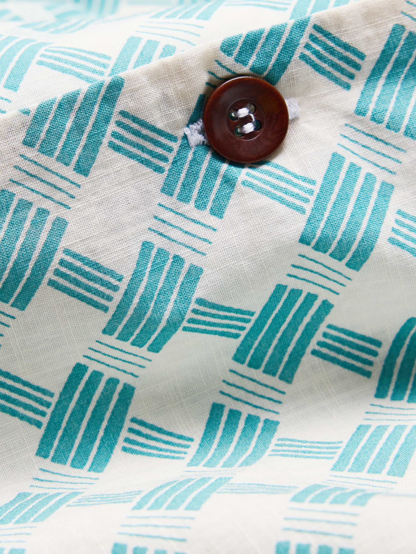 Image number 4 showing, Relaxed-Fit Cotton Slub Resort Shirt