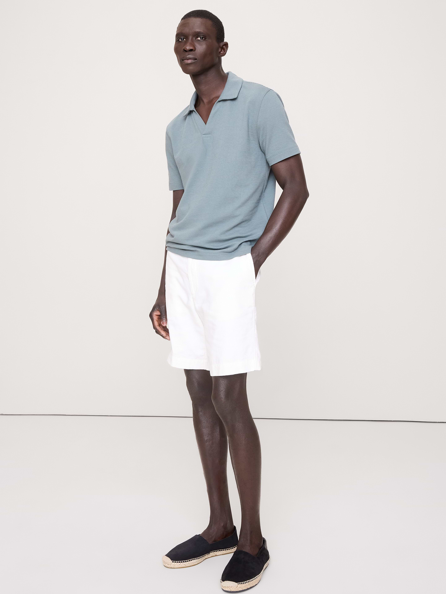 L'image numéro 1 présente Haut à col polo tricoteuse à mailles