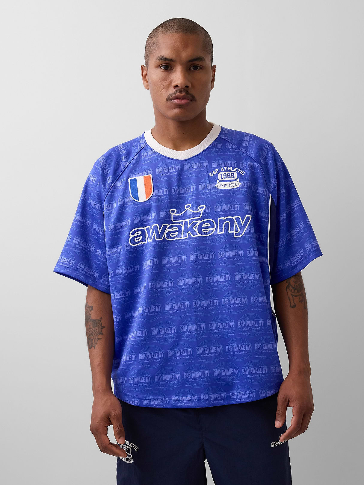 Gap × Awake NY ロゴ ドット ブランケット Gap × Awake NY Oversized Logo Jersey | Gap