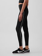 L'image numéro 3 présente Legging doux à taille haute GapFit