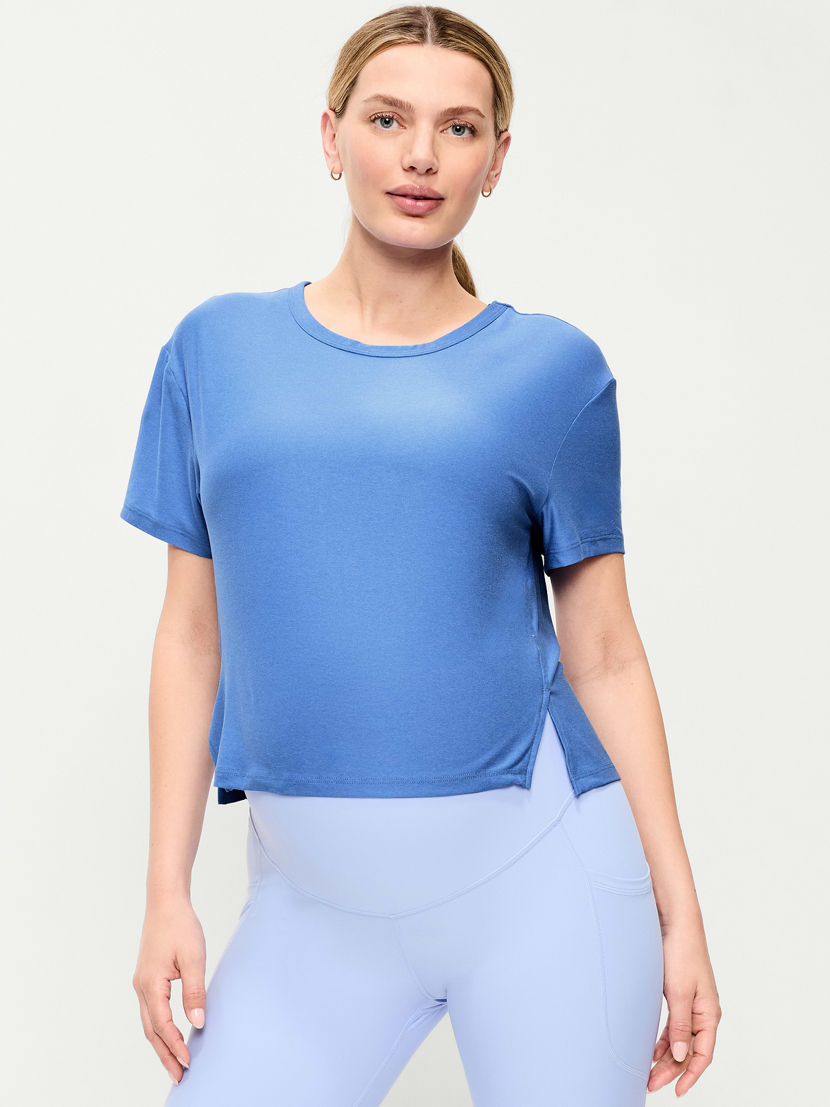 L'image numéro 1 présente T-shirt NuageSport de maternité