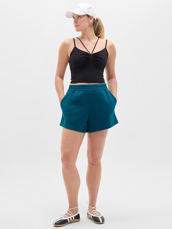 Form Knit Mid Rise 6" Short