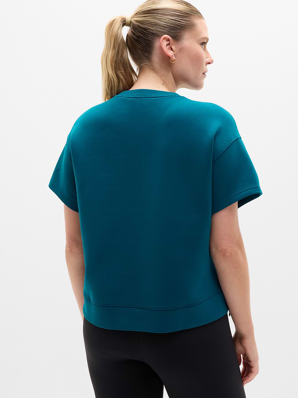 Form Knit Sweatshirt Tee