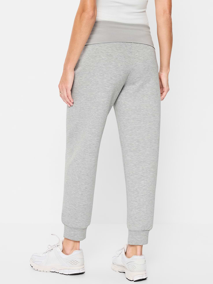 L'image numéro 2 présente Pantalon de jogging en molleton raffiné à taille rabattable de maternité
