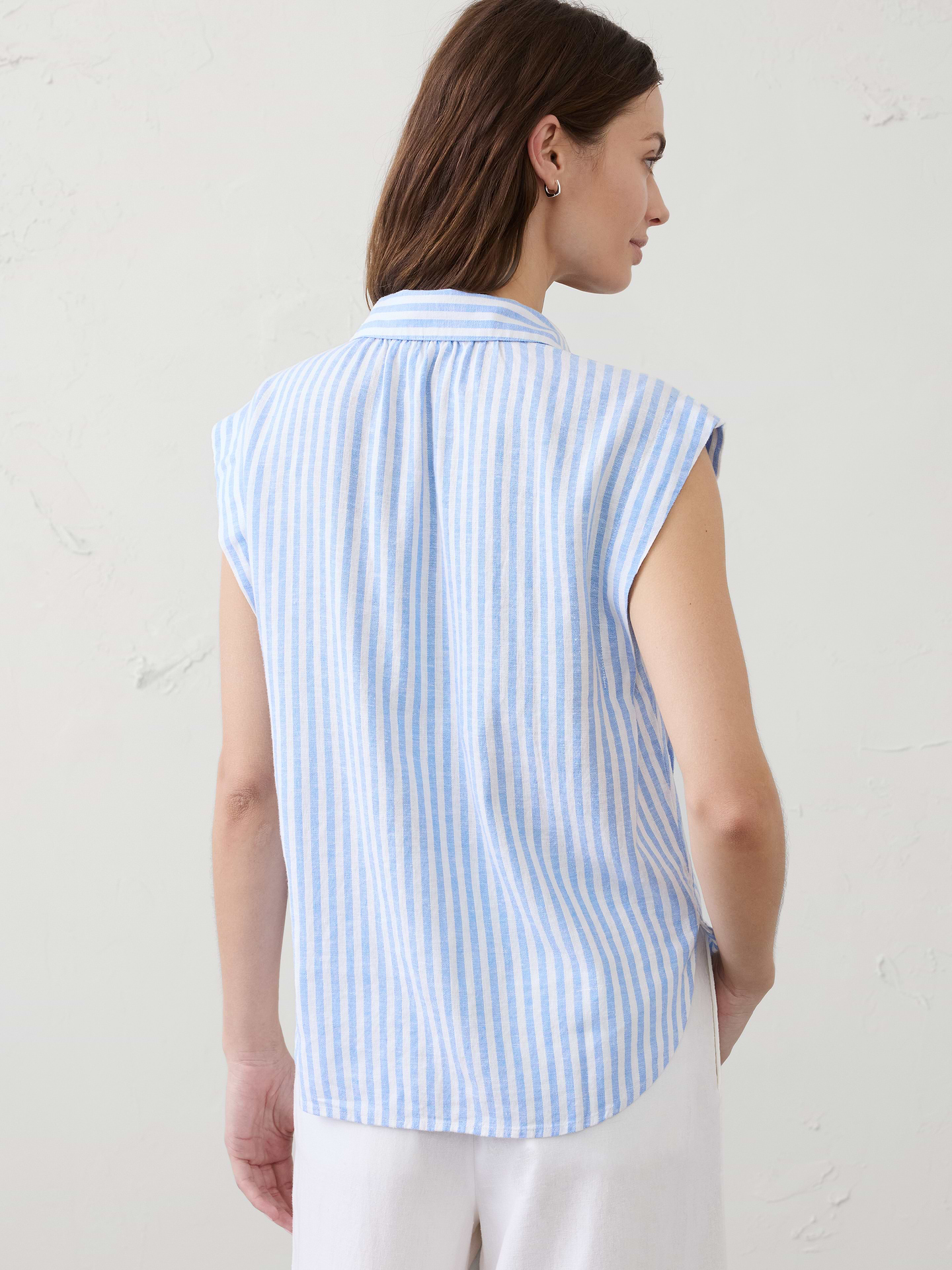 Image number 5 showing, Linen-Blend Pleated Shirt