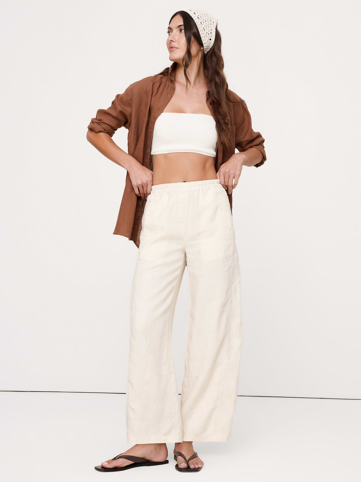 L'image numéro 1 présente Pantalon de peintre décontracté à taille mi-basse extensible en lin