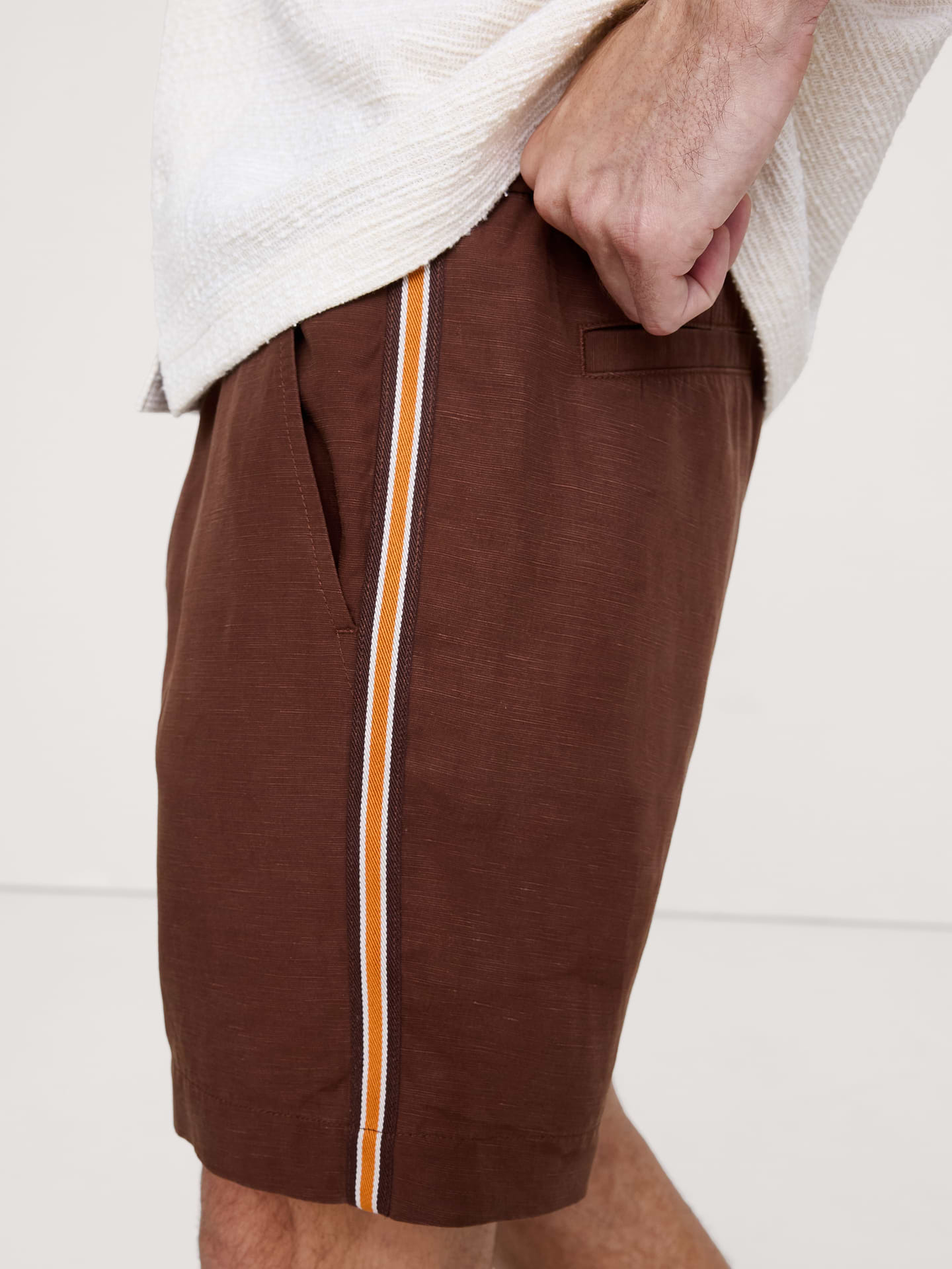 Image number 3 showing, 7" Tencel™-Linen Short