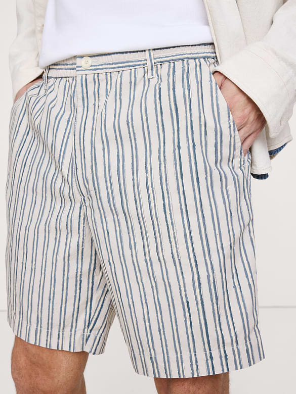 The Weekender 9" Pull-On Short in Cotton