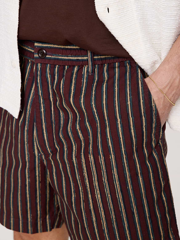 The Weekender 7" Pull-On Short in Cotton