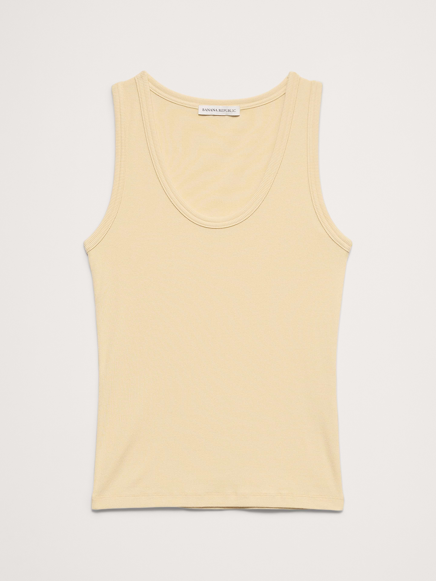 L'image numéro 2 présente Camisole à encolure dégagée en tricot côtelé