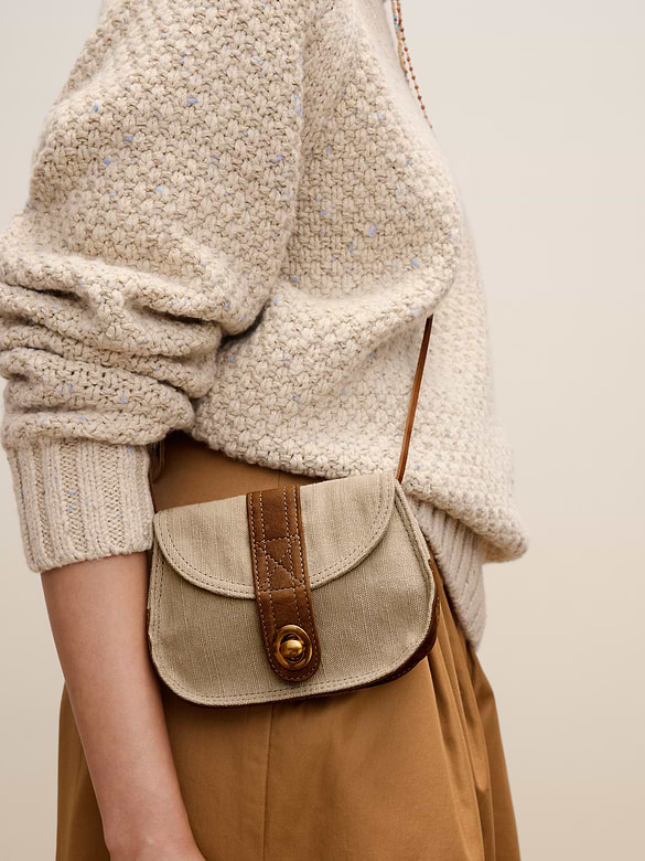 Archive Reissue Essential Crossbody Bag