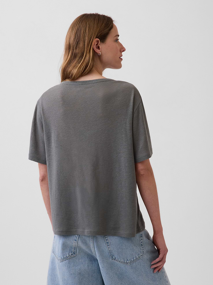 Image number 3 showing, Linen-Blend Relaxed V-Neck T-Shirt