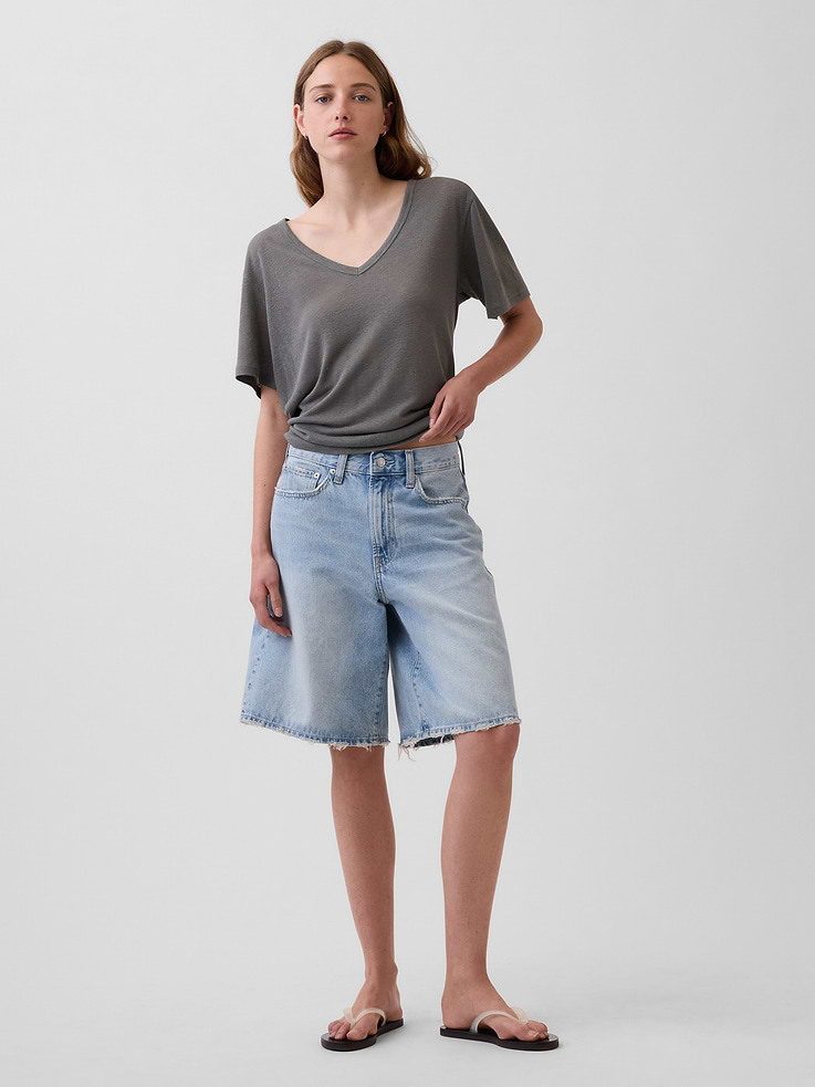 Image number 2 showing, Linen-Blend Relaxed V-Neck T-Shirt