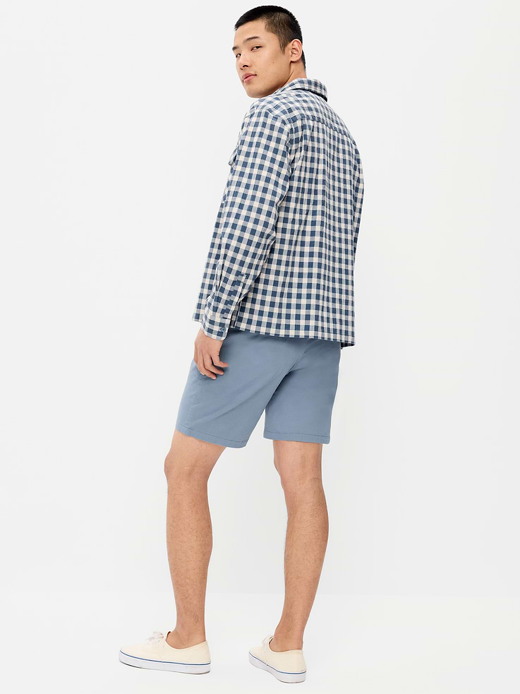 L'image numéro 3 présente Short Chino étroit Première nécessité à extensibilité intégrée, entrejambe de 5 cm
