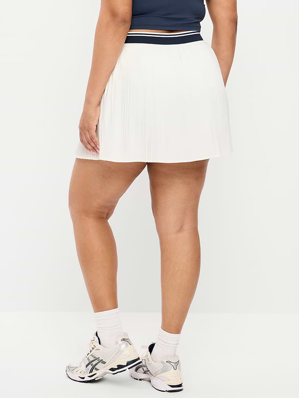 Jupe-short à plis fins à taille très haute
