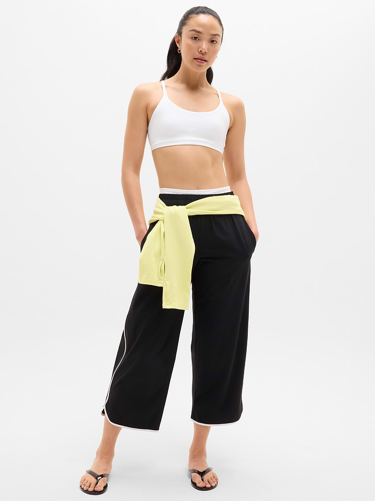 Image number 2 showing, Transcend Scoop Sports Bra A-C