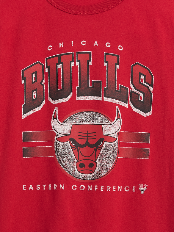 GapKids NBA Chicago Bulls Graphic T-Shirt